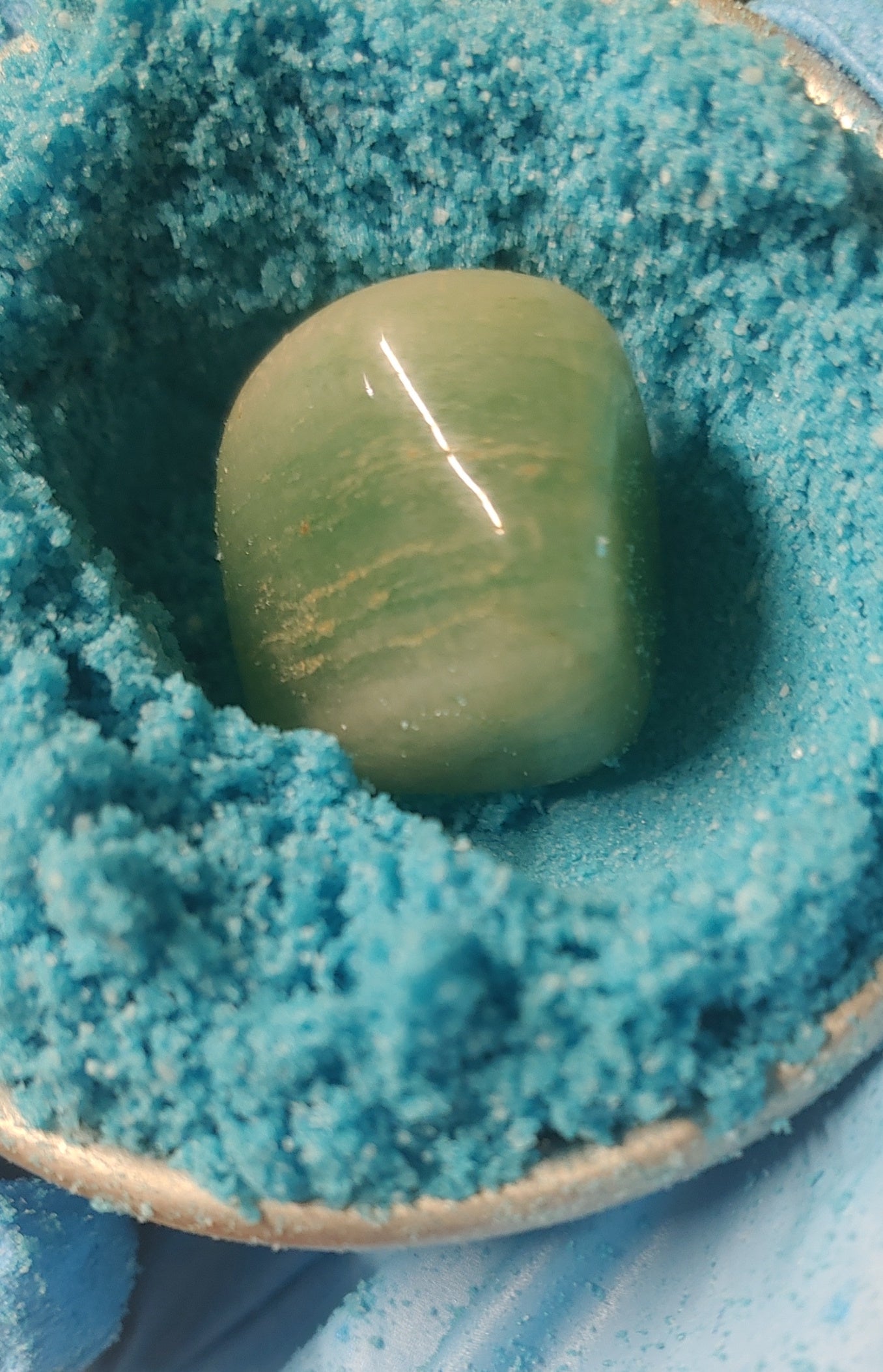 ๐ Chakra Harmony Bath Bomb Set โ Hidden Crytal inside (7-Piece Collection)