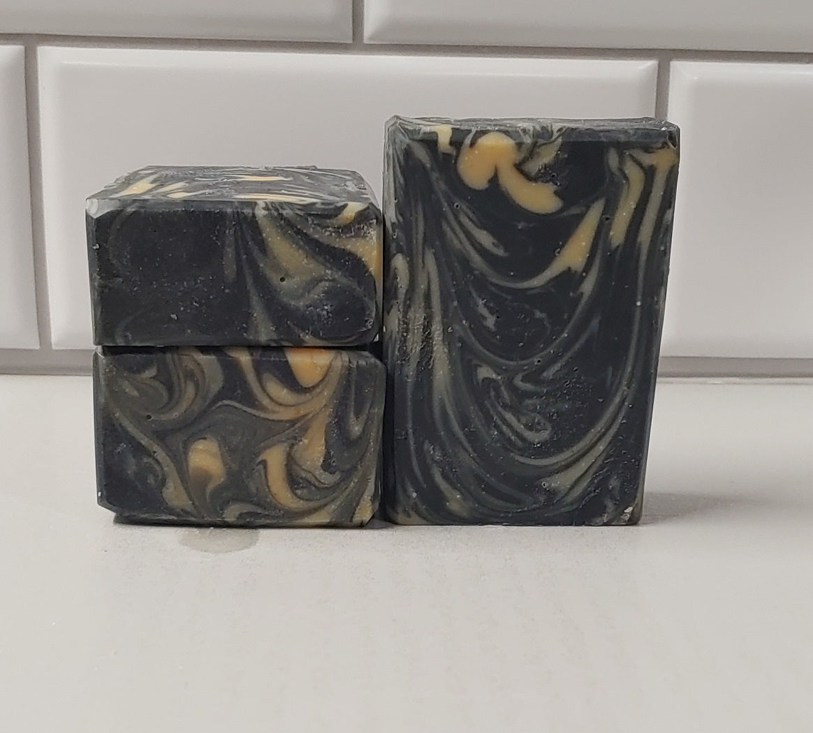 The Face Bar with Turmeric